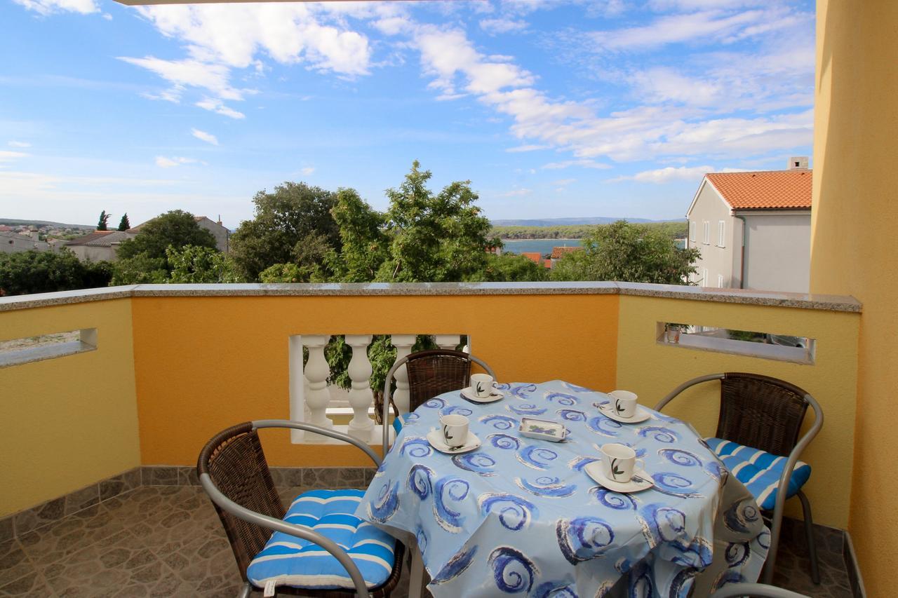 Apartments Koritnik Punat Luaran gambar