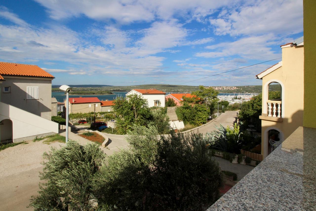Apartments Koritnik Punat Luaran gambar